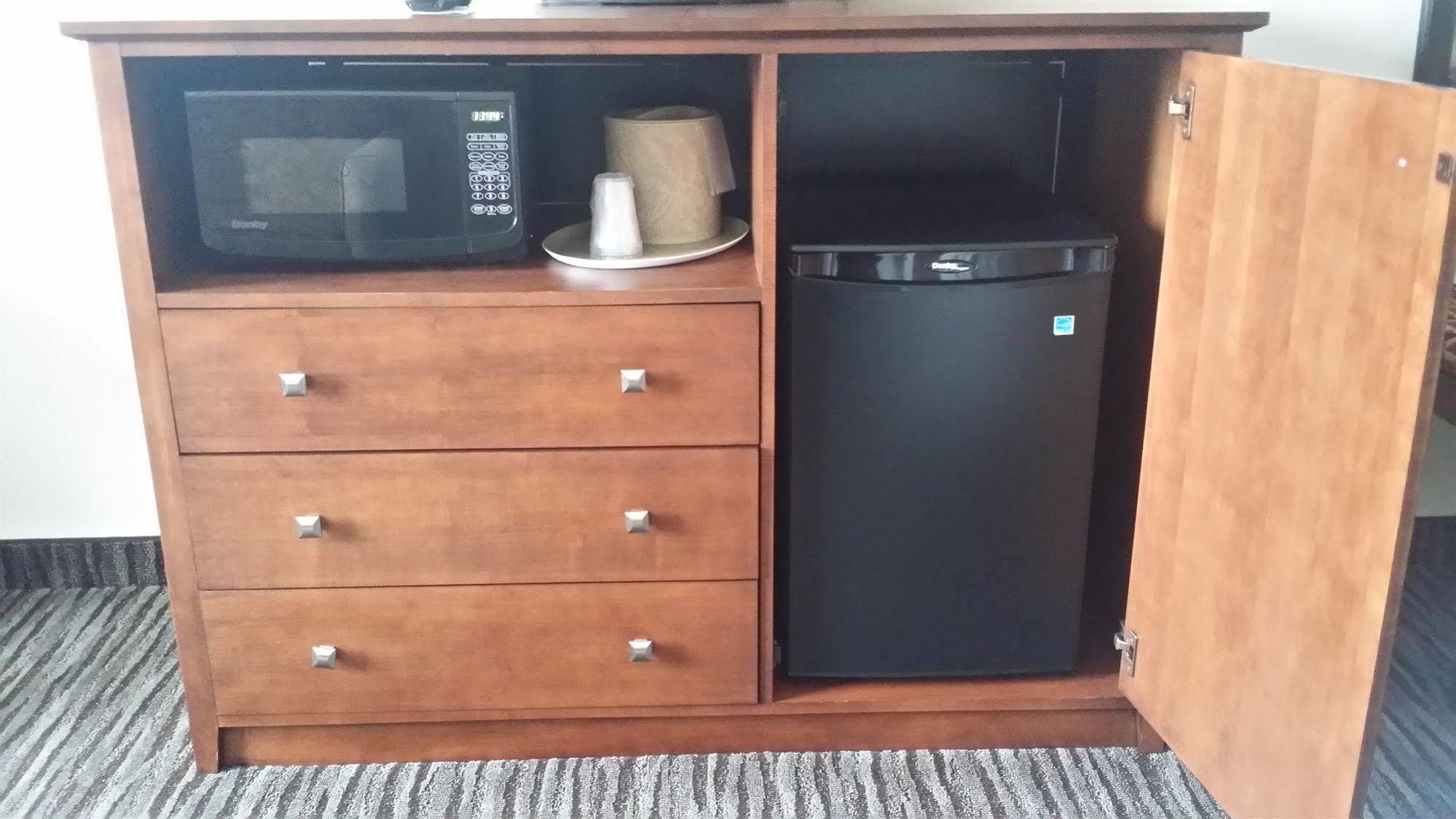 American Inn & Suites Parkers Prairie Εξωτερικό φωτογραφία